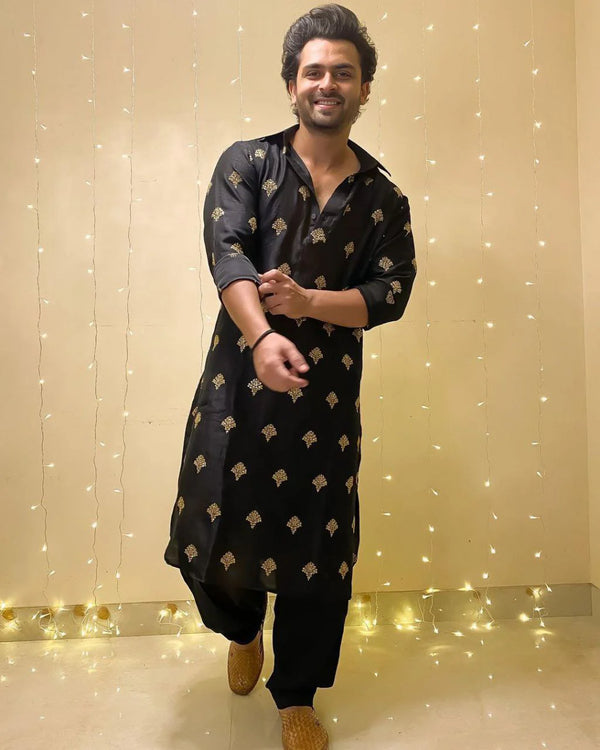 CELEBRITY MEN'S DESIGNER SEQUENCE EMBRODRY BLACK KURTA