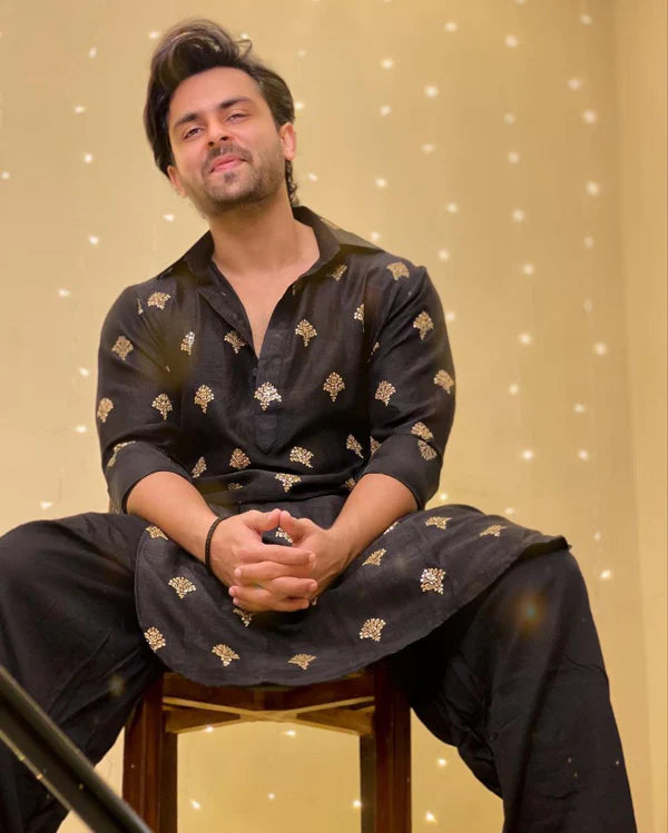 CELEBRITY MEN'S DESIGNER SEQUENCE EMBRODRY BLACK KURTA